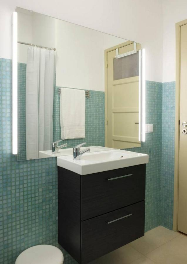 Central 2 Bedroom Apt W/Garden And Pantheon Views Lisboa Ngoại thất bức ảnh